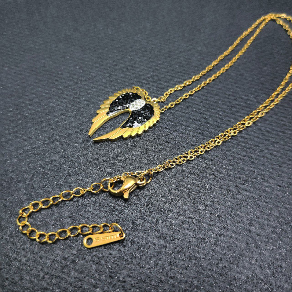 Подвеска "Крылья ангела" / Кулон на цепочке / Украшение женское на шею